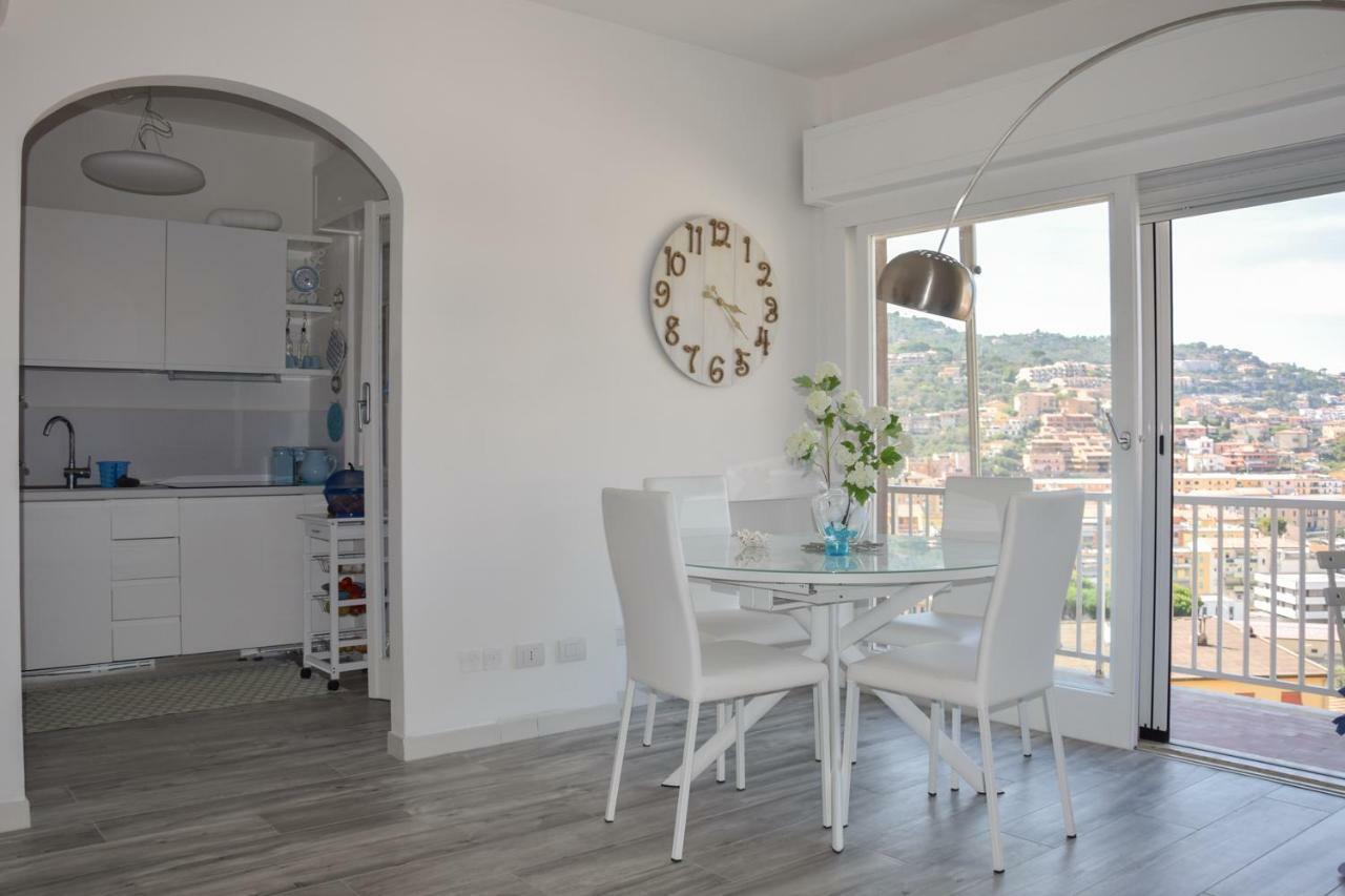 Casa Di Martina Apartment Порто Санто Стефано Екстериор снимка