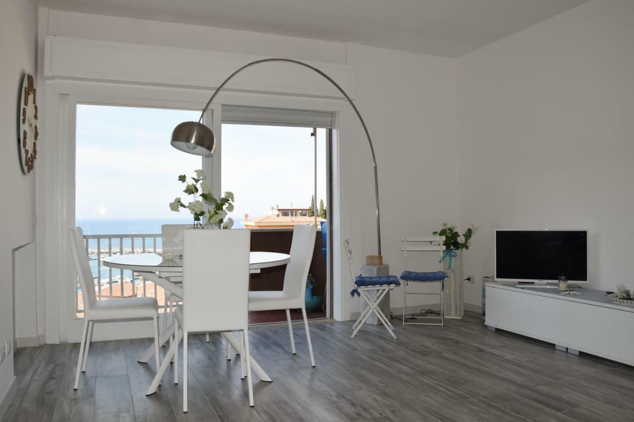 Casa Di Martina Apartment Порто Санто Стефано Екстериор снимка